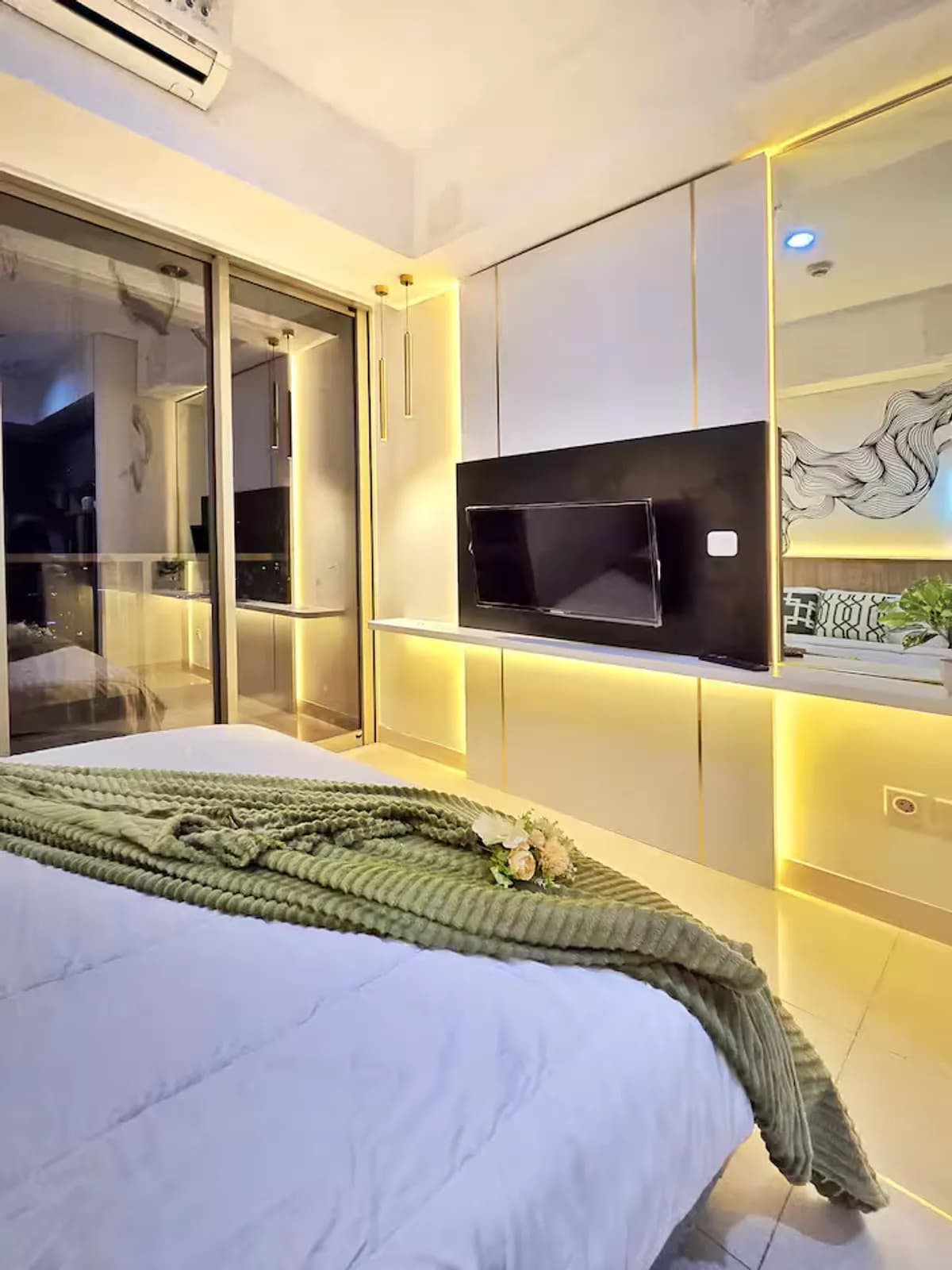 Room photo